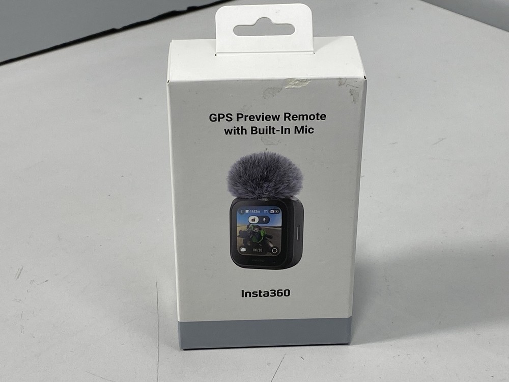 Insta360 GPS Preview Remote with Built-In Mic - Black