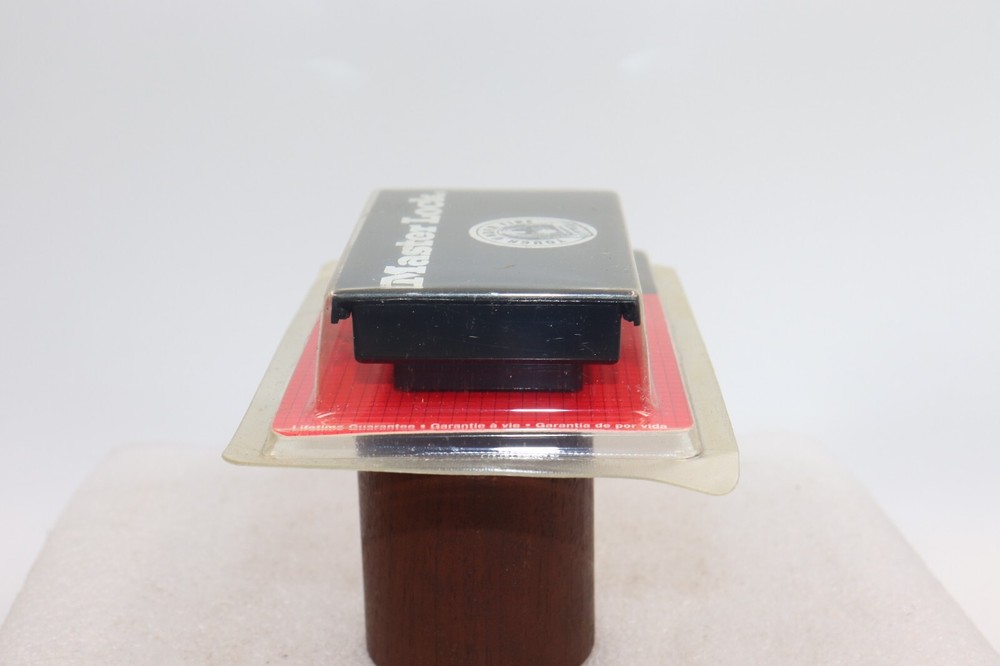 Master Lock Magnetic KEY CASE Tough Under Fire #206D NOS!