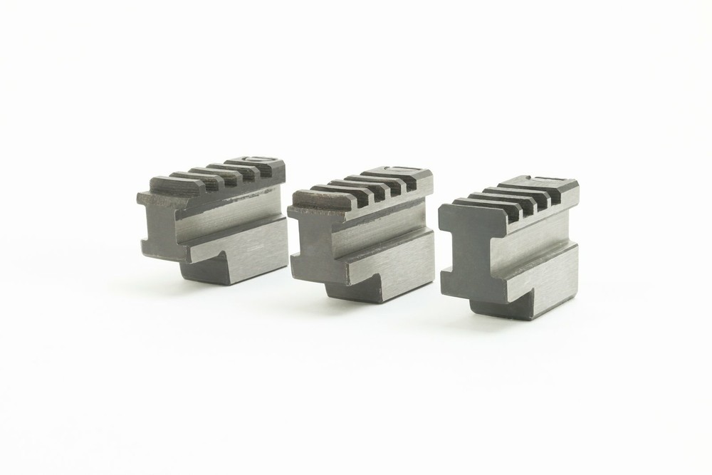 Steel Dragon Tools® 1215 Chuck Jaws & Inserts for Pipe Threading Machine