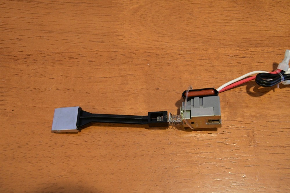 JVC KD-A11 Cassette Deck Power Switch