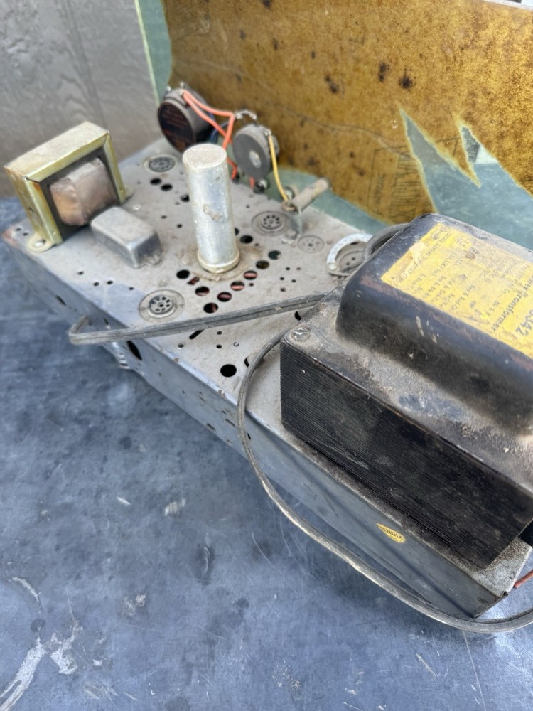 Vintage Unmarked Unbranded Tube Amplifier Untested As-Is