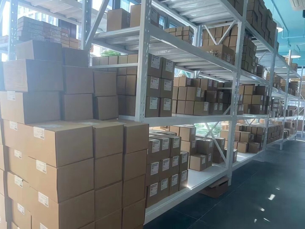 one ELTEK FLATPACK2 48/3000 HE High Efficiency Power Supply 241119.105