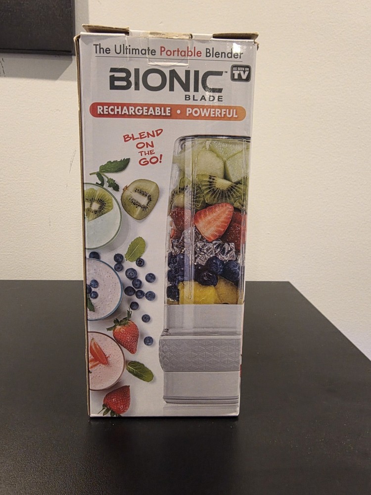 Bionic 26-oz White 150-Watt Pulse Control Blender