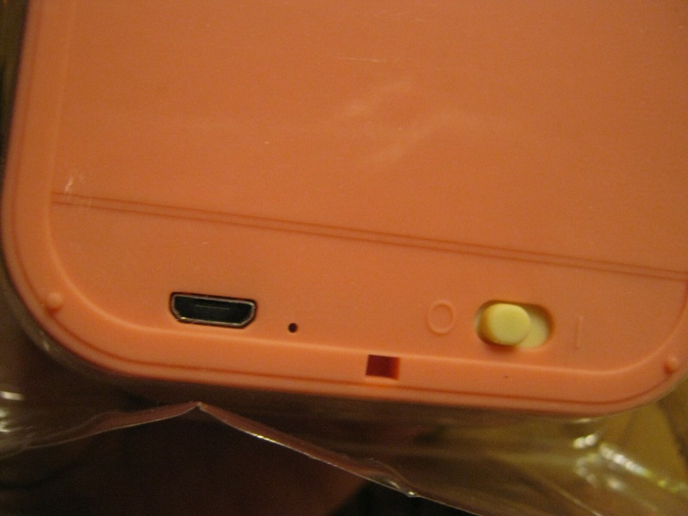 Sonix Bluetooth Speaker USB Charging Cable & Wrist Strap New