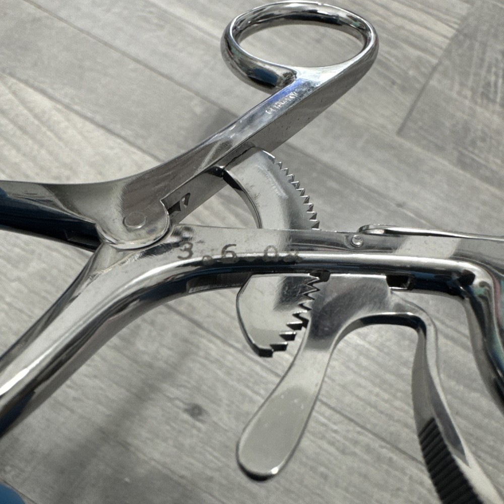Sklar 3.6.08 Weitlaner Retractor, Sharp,