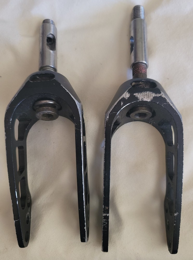 Quickie GT forks with hardware