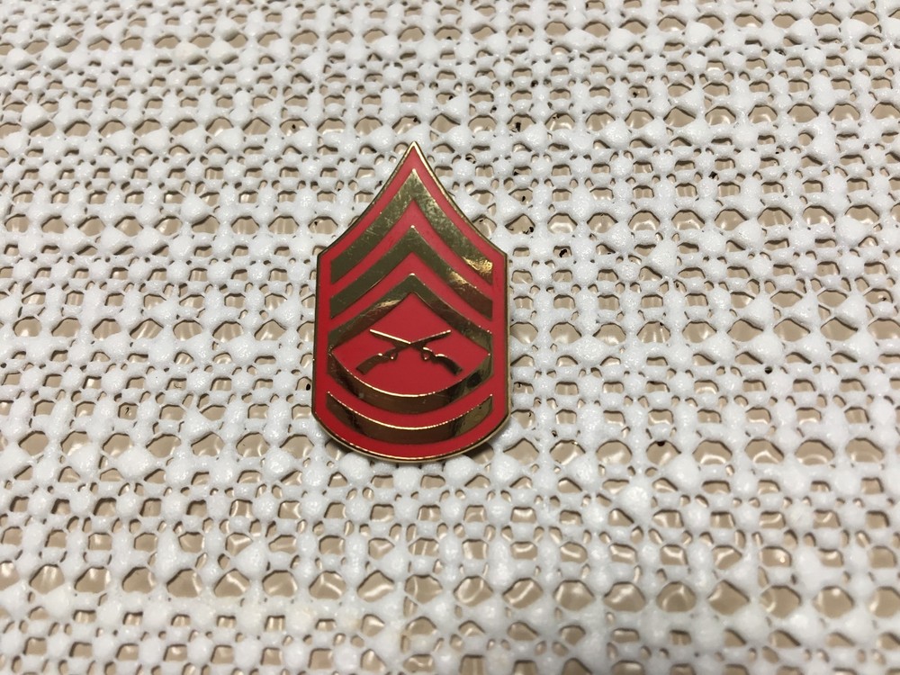 USMC GUNNERY SERGEANT E-7 RANK PIN