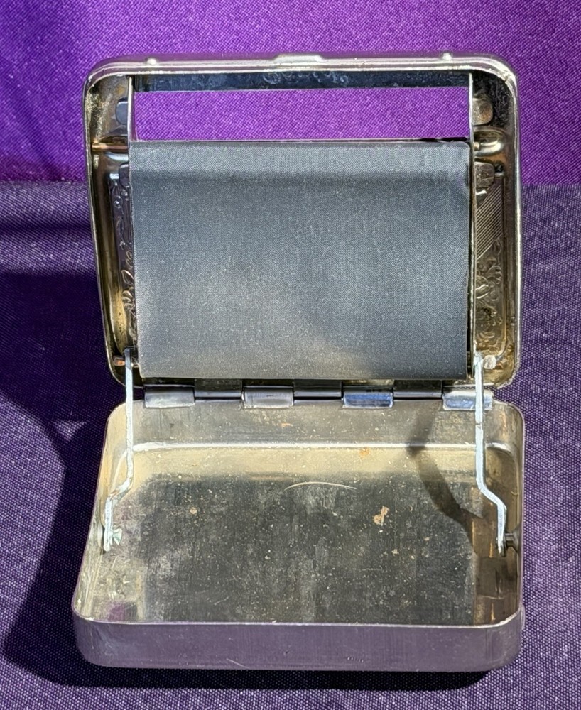 Vintage old cigarette rolling machine cigarette case Detailed Tool RAPID German