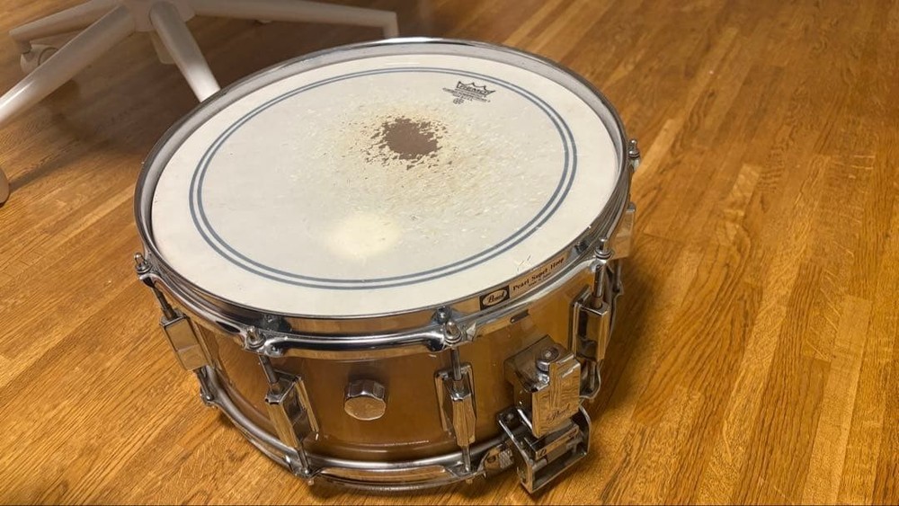 Pearl maple shell drum (made in Japan)