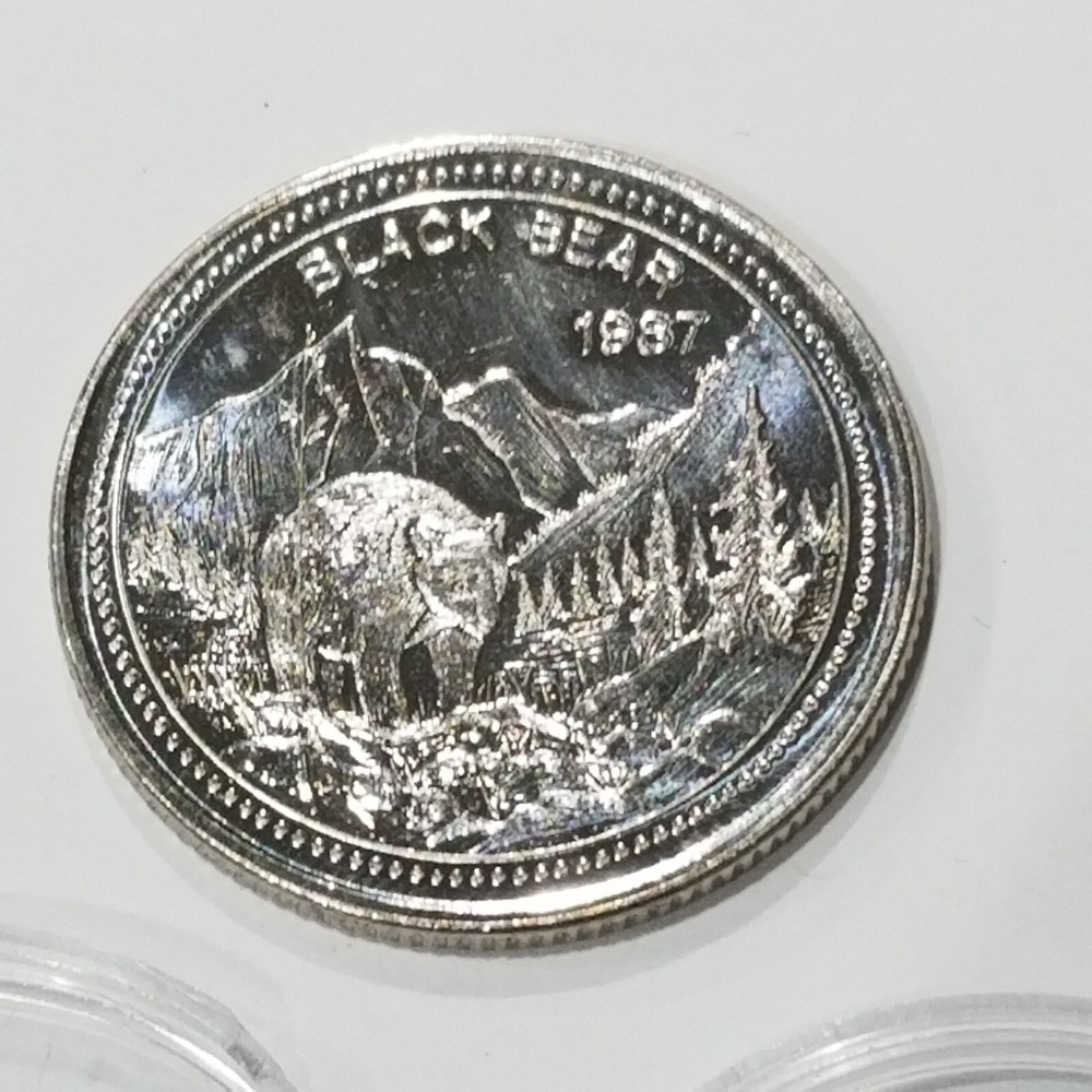 1987 Black Bear Jasper Canada Souvenir Dollar Coin