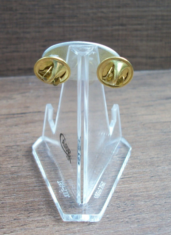 Red oval case knife hat/cap pins