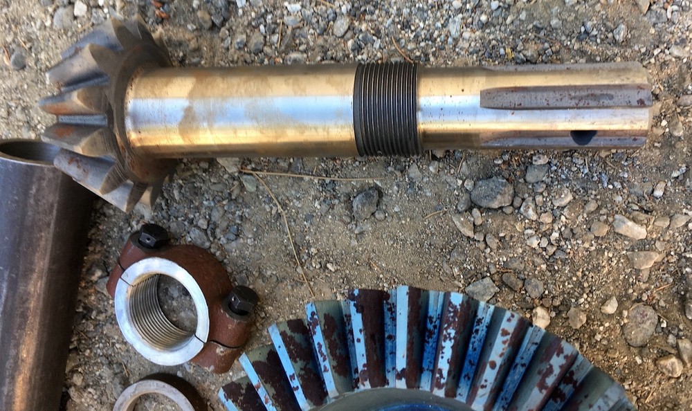 Bevel Gear Assembly (5 parts)