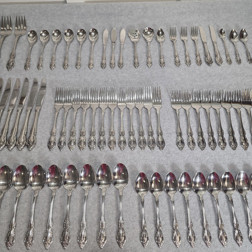 88 Pc ONEIDA Community BRAHMS Stainless Steel FLATWARE Set Serves For 12 Extras