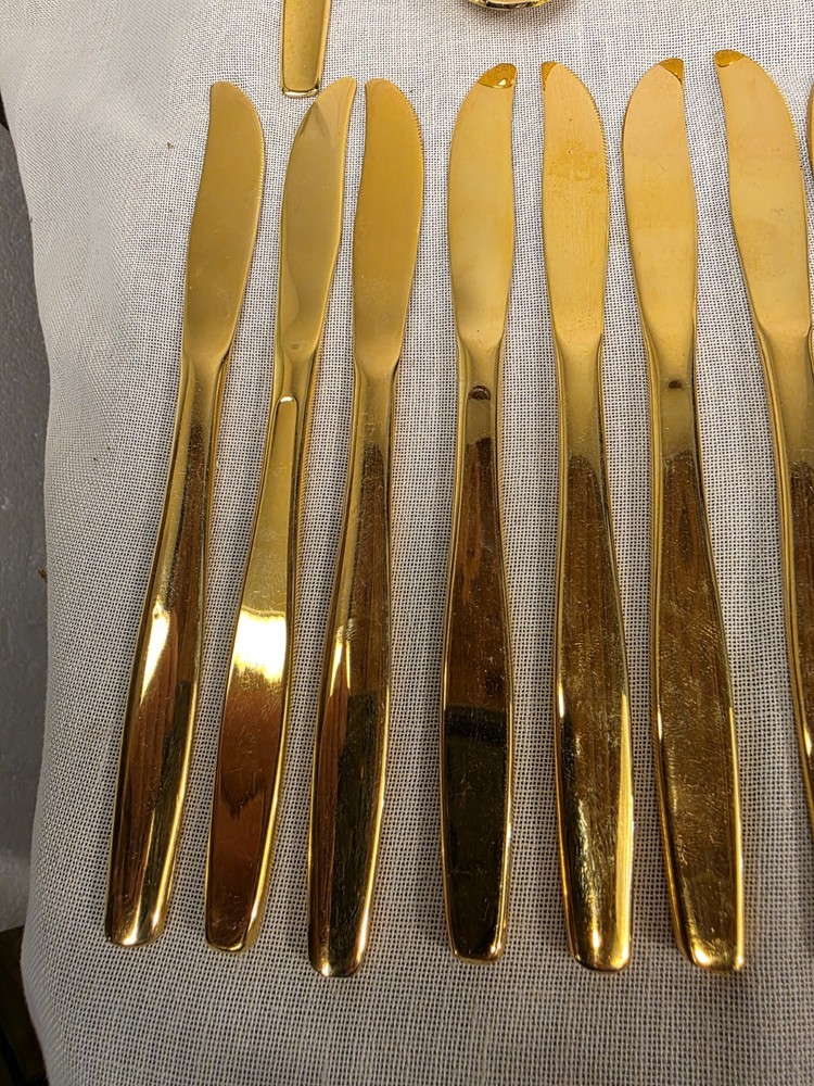 80 Pc Rogers Gold Stainless Flatware. USA.