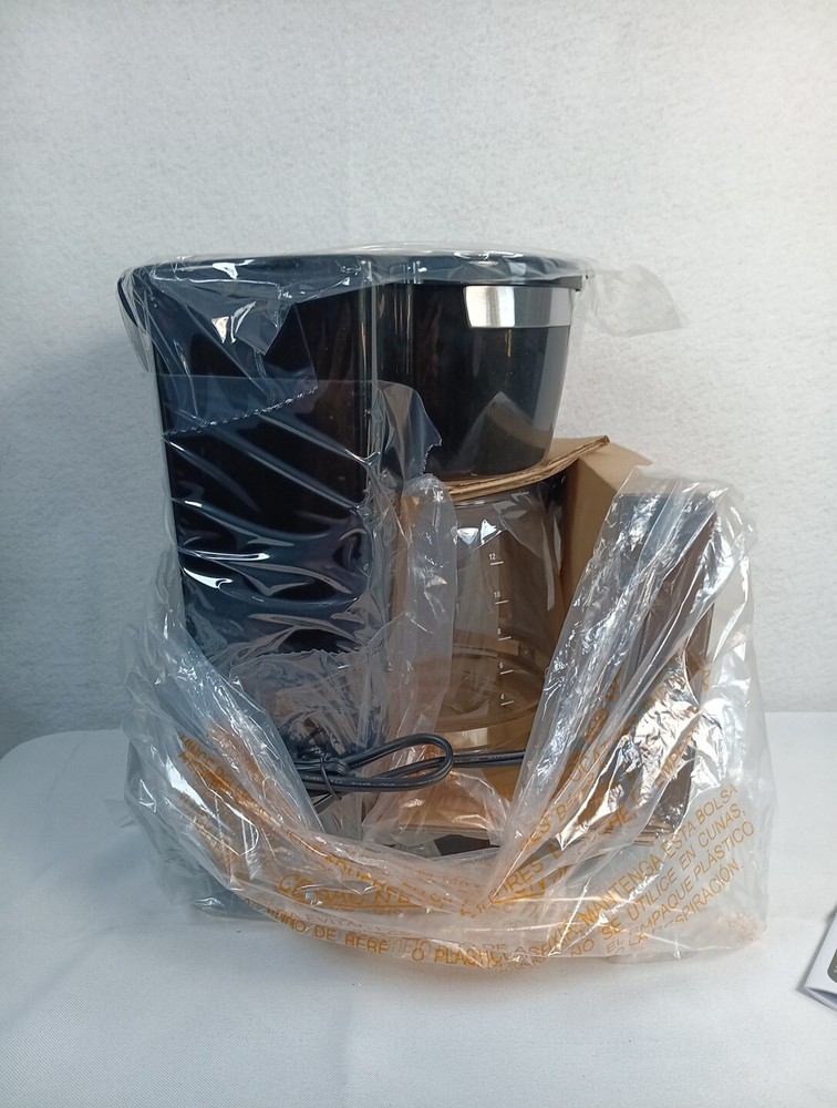 12 Cup Coffee Programable Coffeemaker BLACK+DECKER CM1160B Black Digital Control