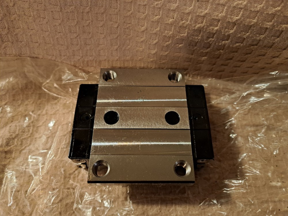 Bosch Rexroth R165172320 Runner Block New Without Box