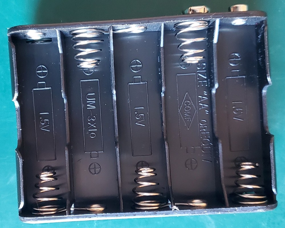 Battery Holder 10xAA PRO POWER 28-12573