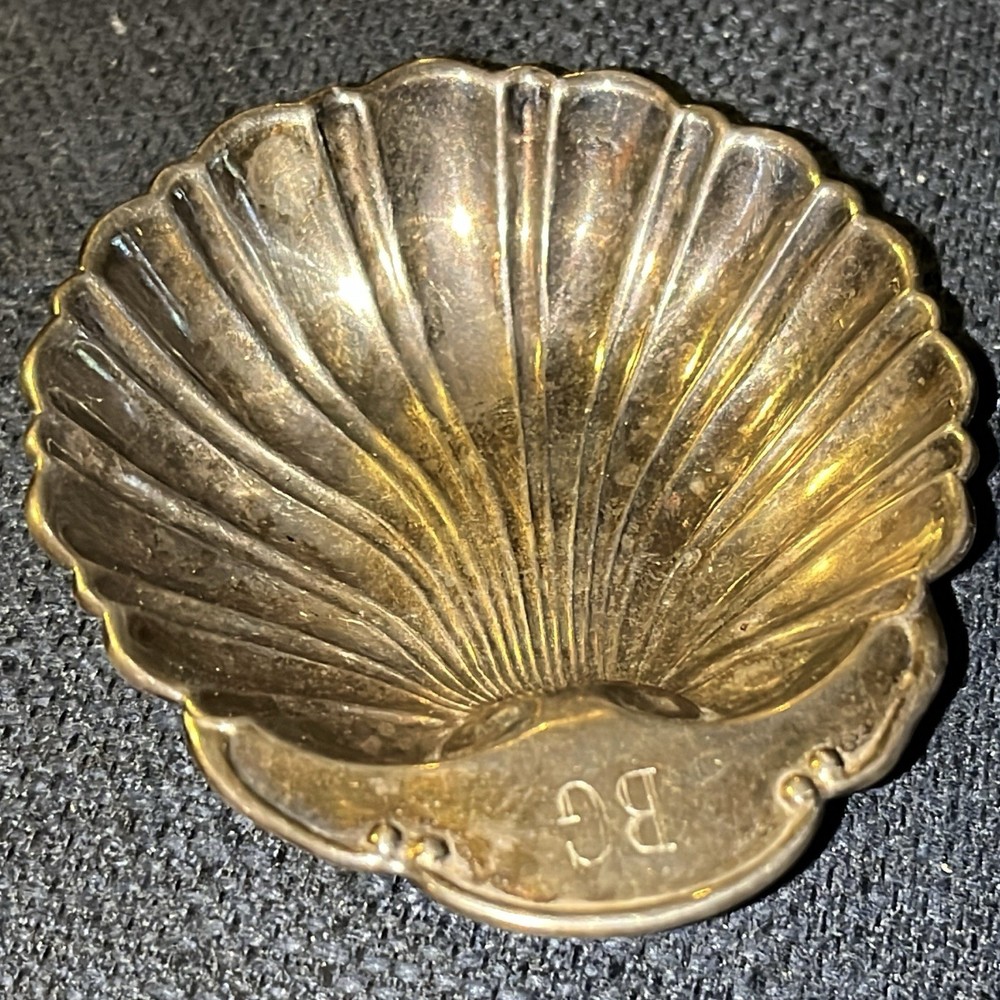 Vintage Crescent Silverware Co. Silverplated Shell Dish