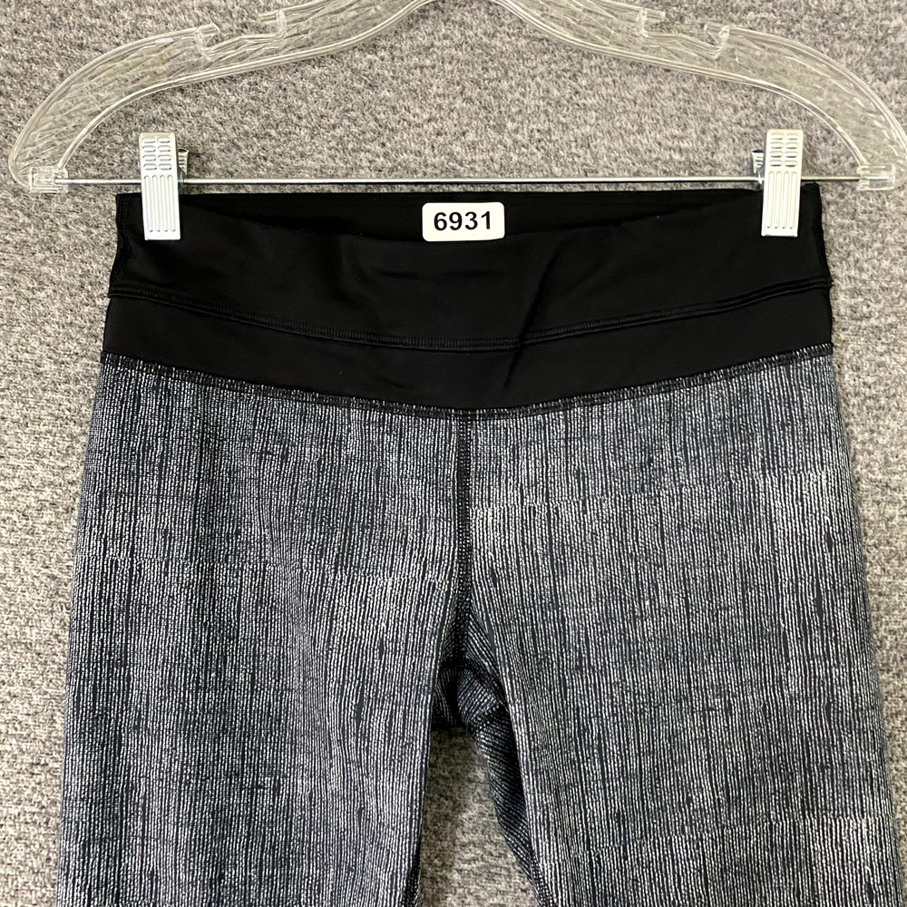 Lululemon Women's Size 4 Pull On Polyester Cropped Activewear Leggings