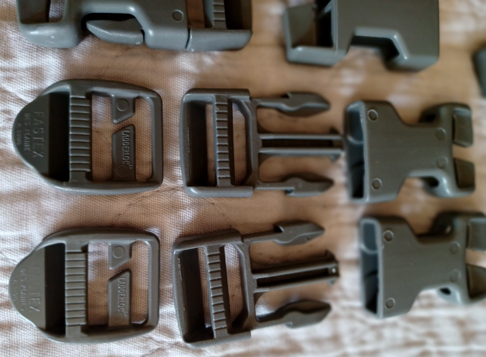 USGI ACU MOLLE Buckle Replacement Set Nes Excellent