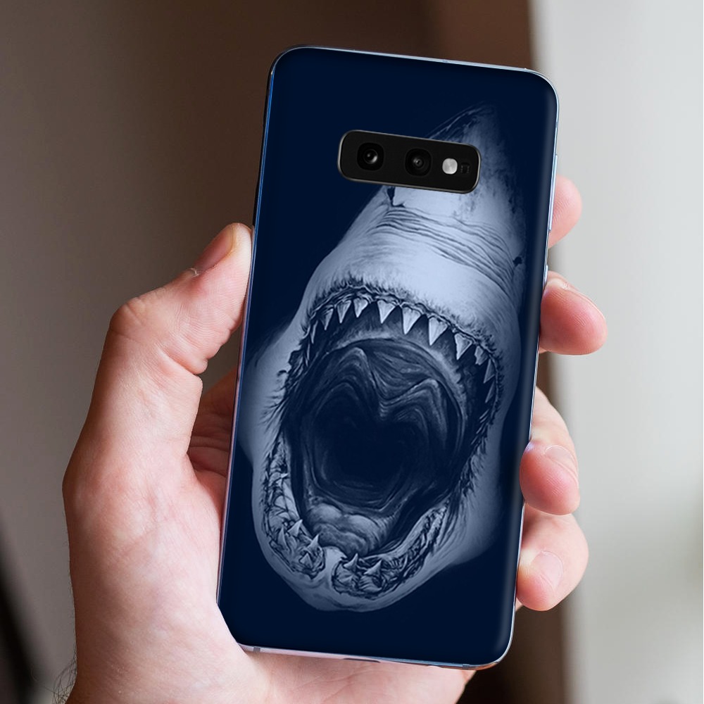 Skins Decal wrap for Samsung Galaxy S10e - Shark attack