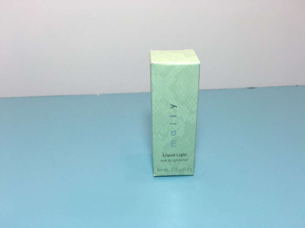 MALLY - LIQUID LIGHT - EYE BRIGHTENER - LIGHT/MEDIUM - 0.18 OZ - BOXED AND NEW