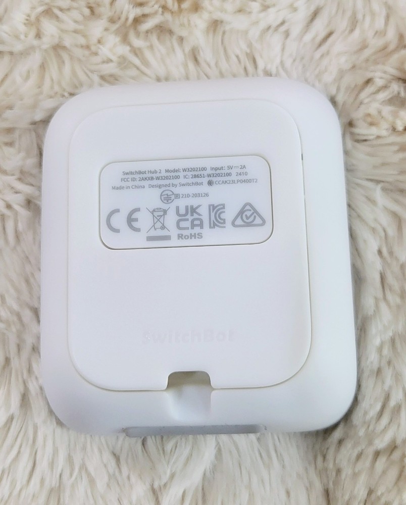 SwitchBot Hub 2 White Smart IR Remote Built-in Meter Wireless Smart Home Hub