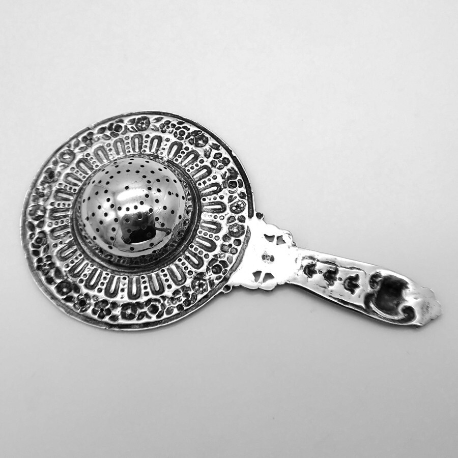 Ornate Floral Tea Strainer 800 Silver