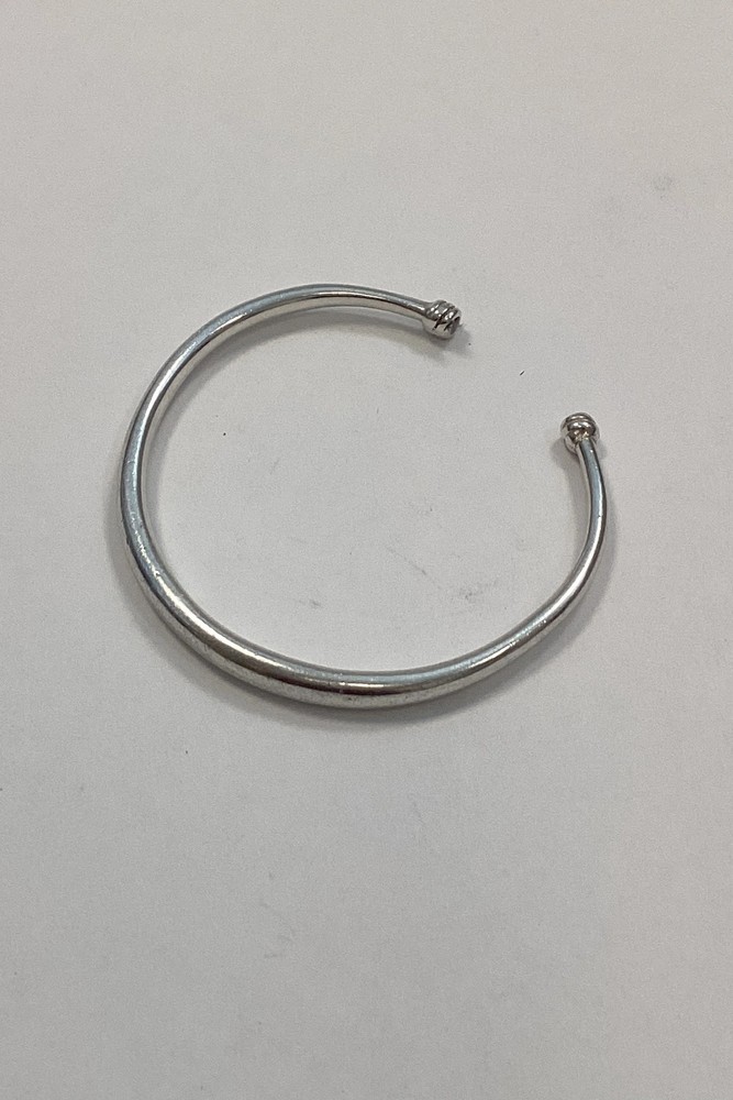 Modern open bangle in Sterling Silver