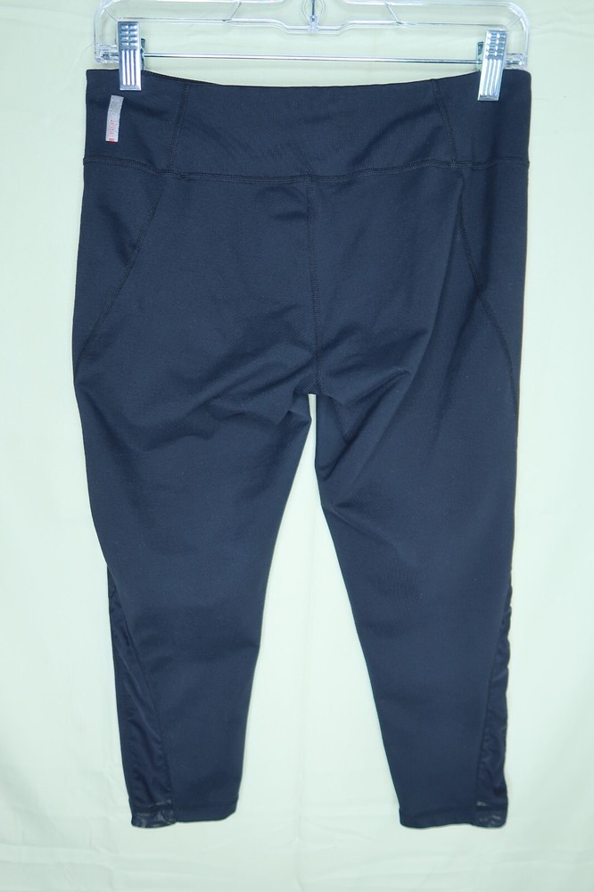 Zella Solid Black Cropped Capri Athletic Leggings Vented Side Womens Size Medium
