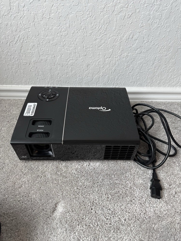 Optoma Technology EP761 DLP Multimedia Projector