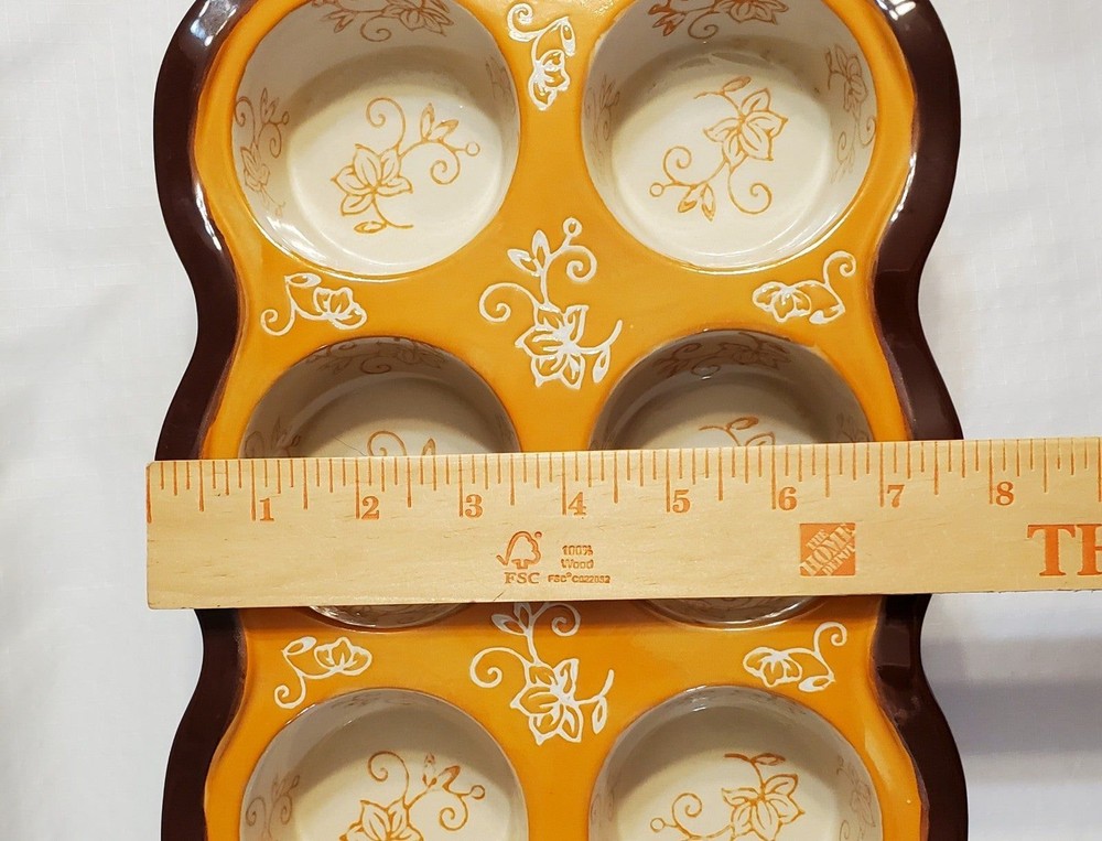Temptations Bakeware & Rack 6 Muffin Pan ½ Cup Each Orange & Brown