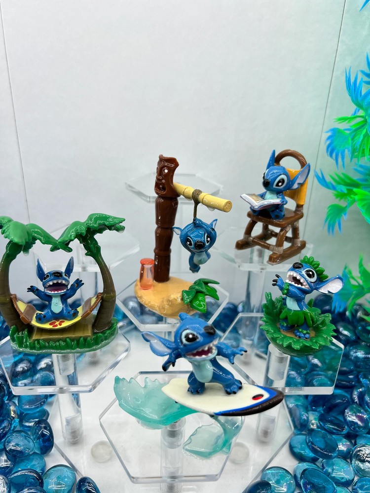 LILO and Stitch figures