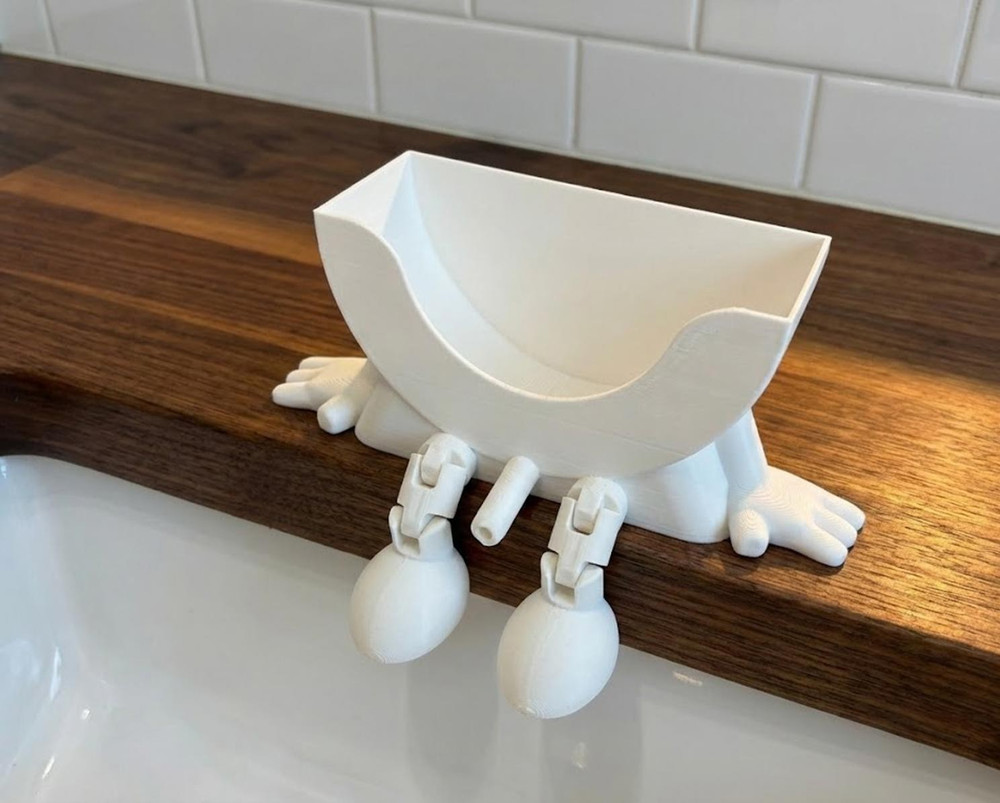 Sponge Daddy "Well-Equipped" Sitting Holder - Self-Draining Sink Caddy