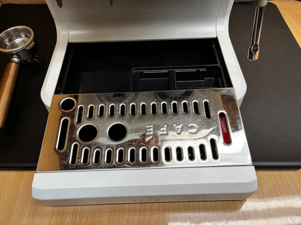 Café Bellissimo Semi Automatic Espresso Machine -White-WiFi Connected