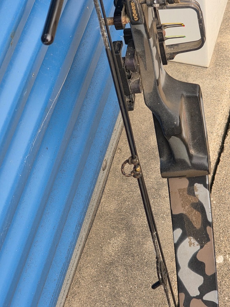 210lbs drew bow camouflage hunting bow