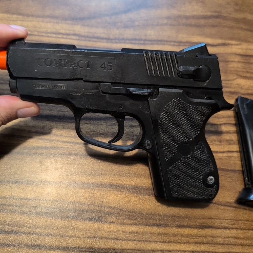 AIRSOFT Cybergun Compact .45 HTF Rare Tested