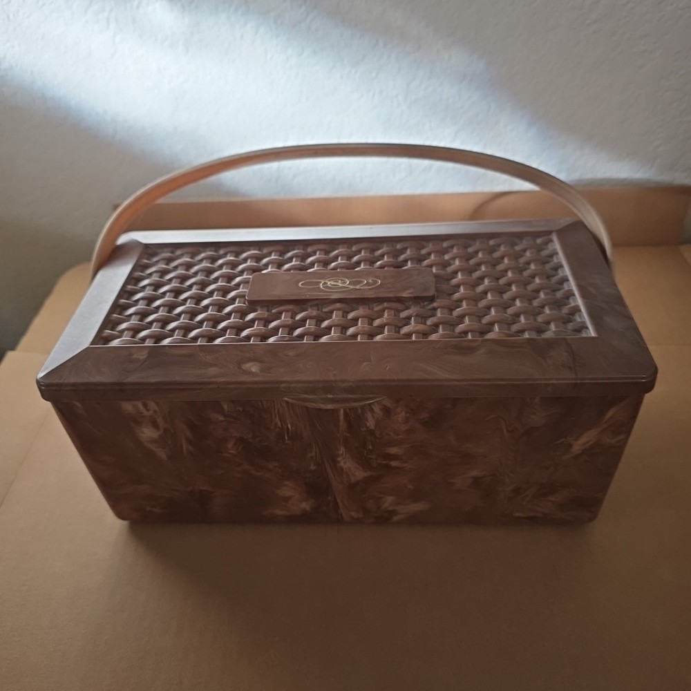 Vintage Plastic Sewing Caddy handle