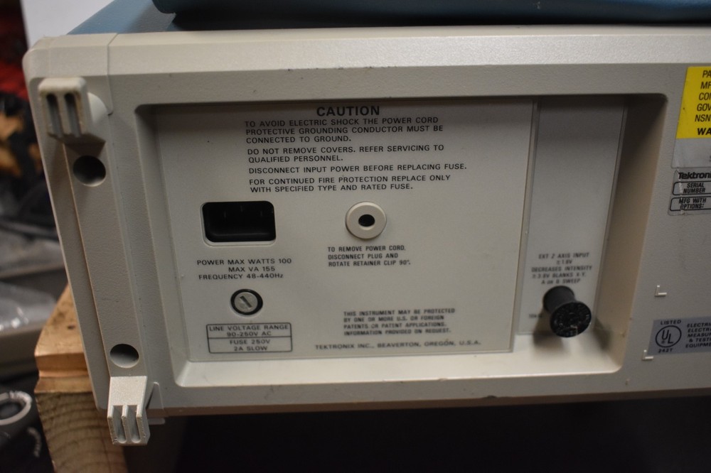 TEKTRONIX 2246 OSCILLOSCOPE