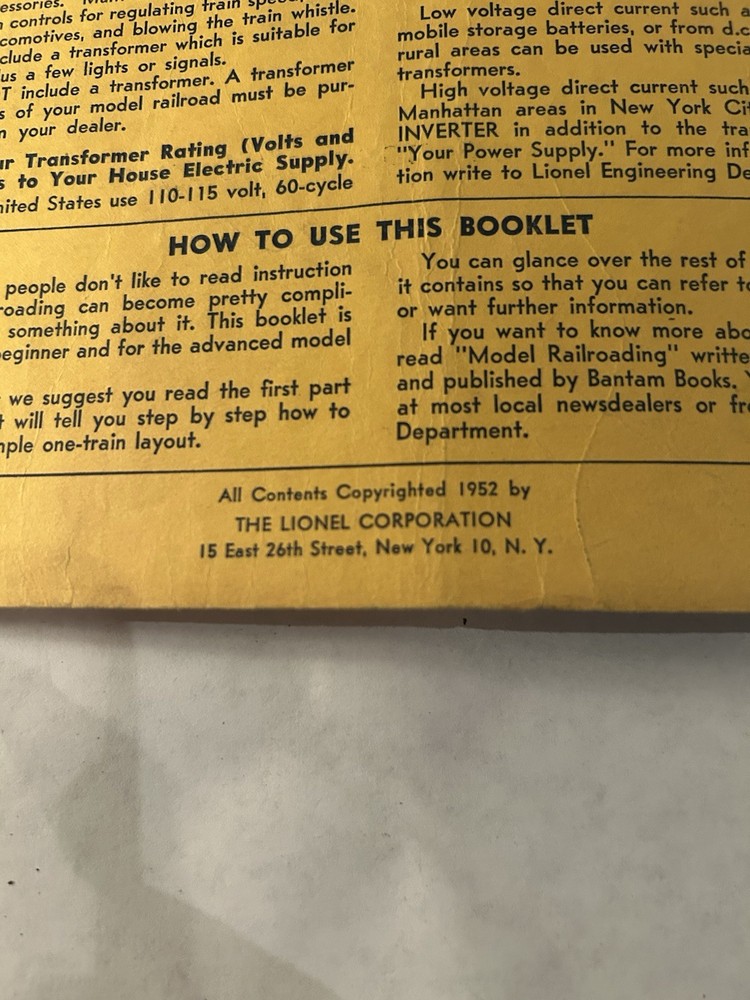 Instructions For Assembling and Operating Lionel Trains - 1952