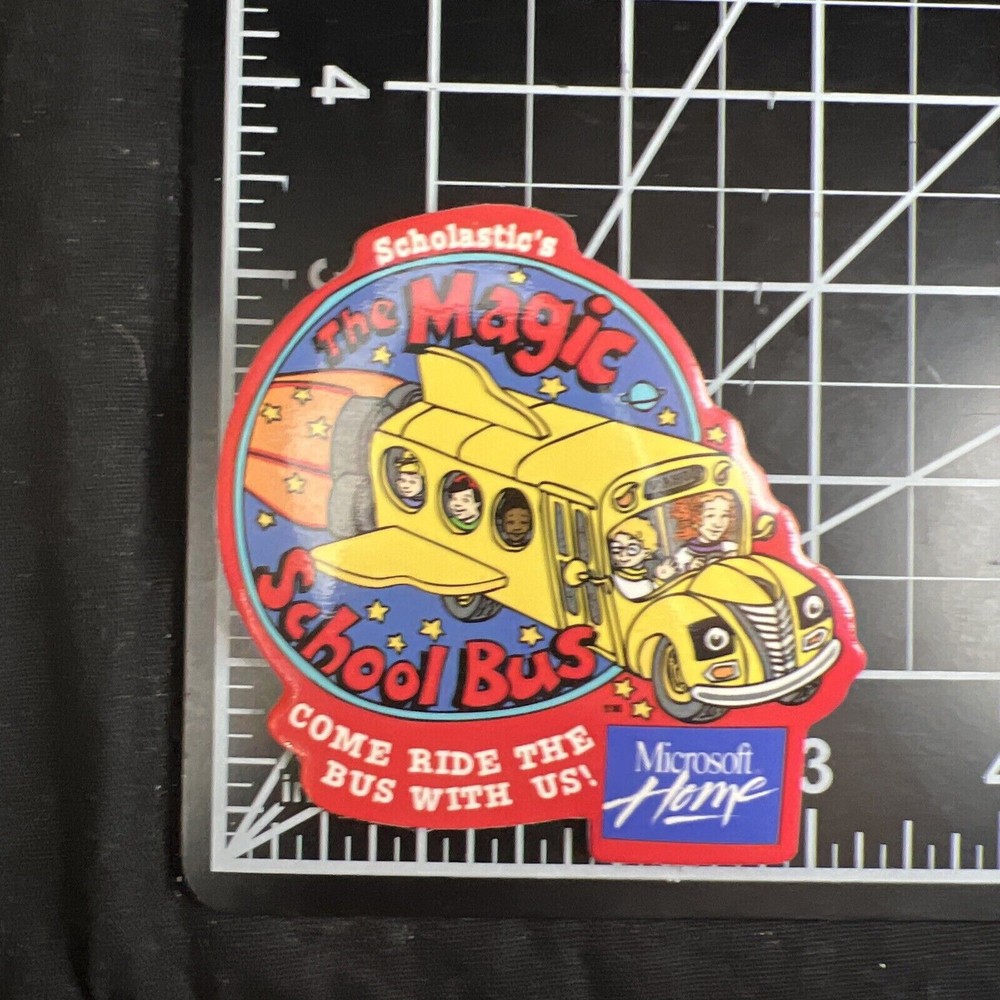 Vintage 1990s Microsoft Home Software Magic School Bus Scholastic Pinback Button