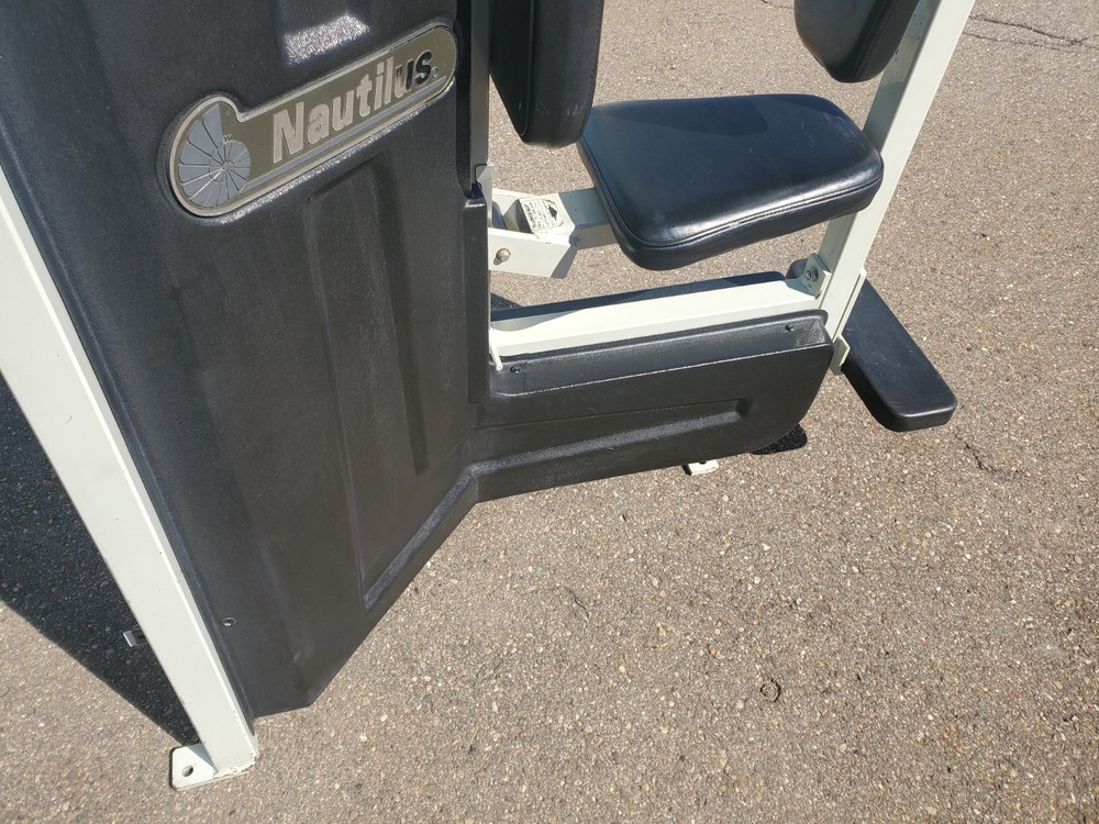 Nautilus Next Gen Rowing Back W/ Heavy Stack