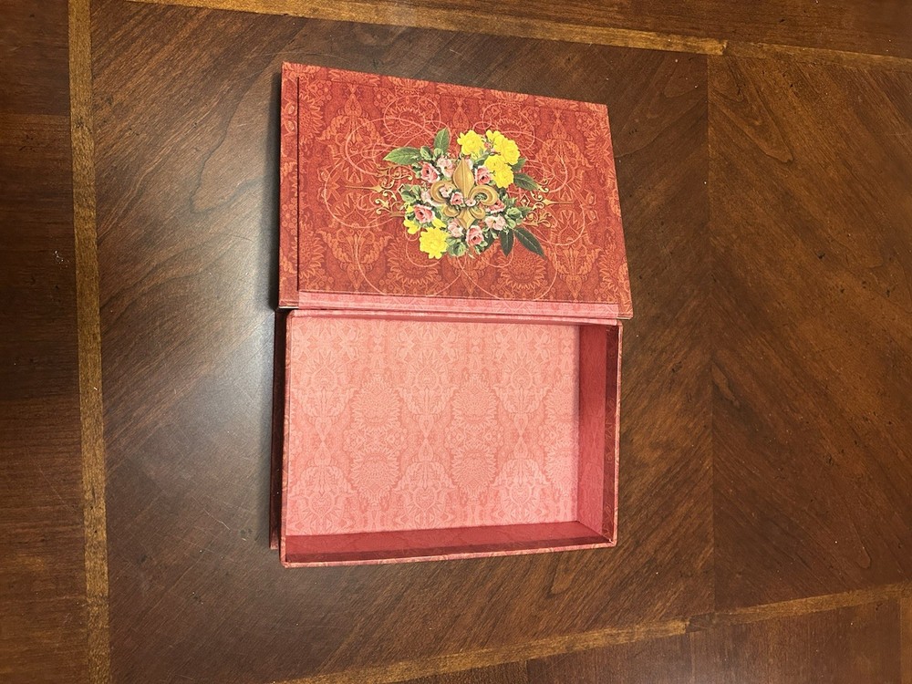 Punch Studio Parisian Nesting Box
