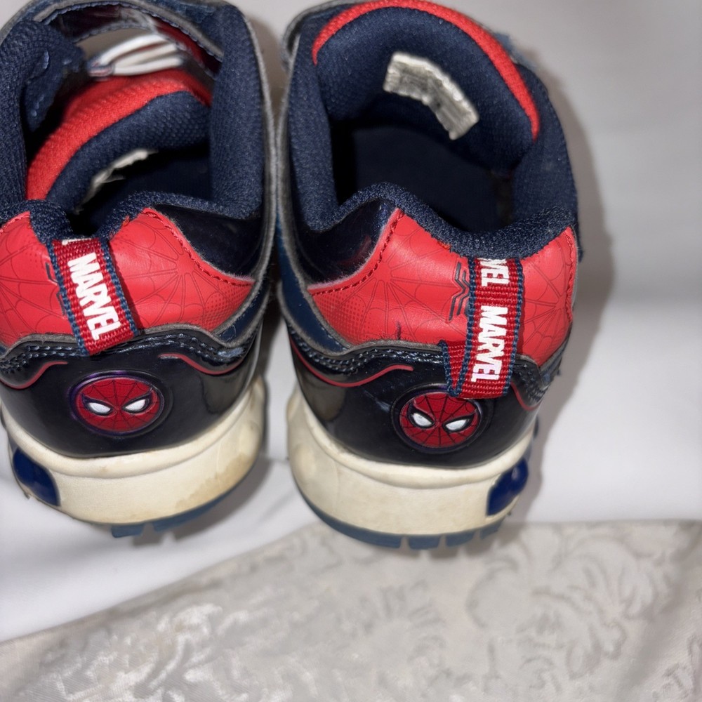 Size 13 Spiderman Light-up Shoe