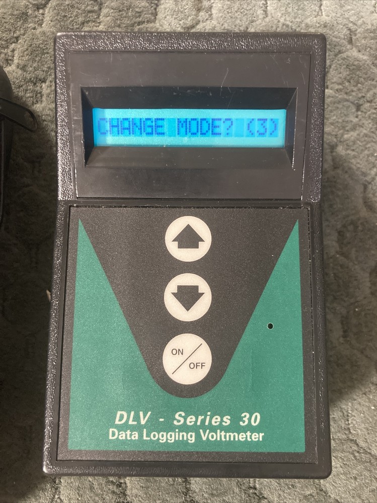 Data Logging Voltmeter Voltlogger With Case DLV-30 Battery Voltage