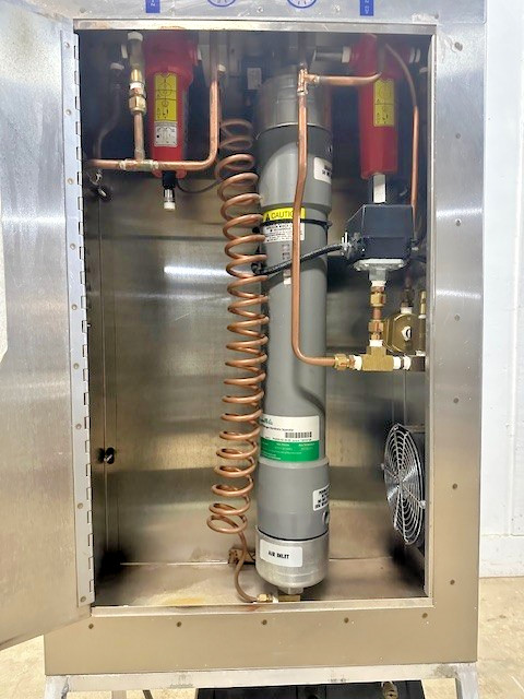 "N2U N2C" HIGH VOLUME NITROGEN GENERATOR W/BUILT IN JUN AIR PUMP, 1758 hrs