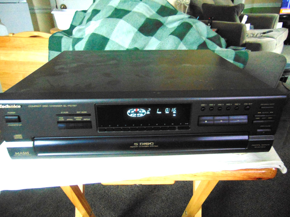 TECHNICS 5-DISC COMPACT DISC CHANGER PLAYER MODEL SL-PD787 TESTED VGC