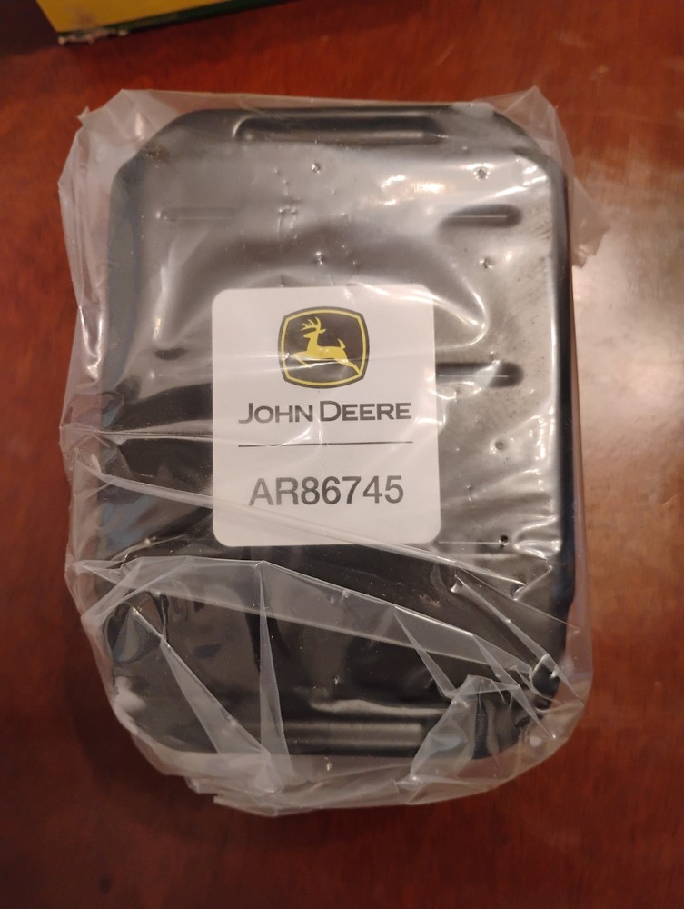 John Deere Fuel Filter AR86745