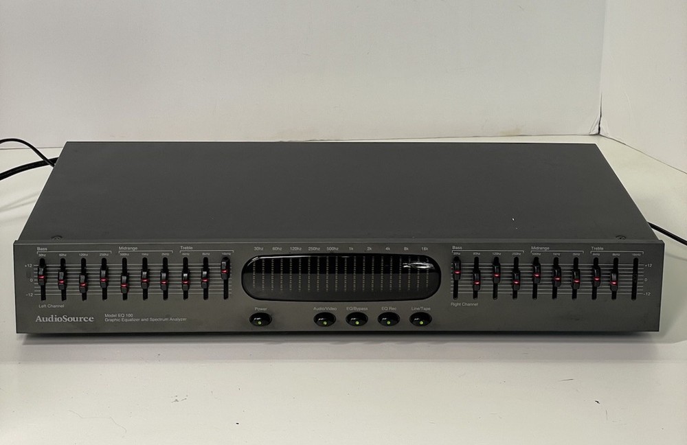 AudioSource EQ 100 Graphic Equalizer Spectrum Analyzer Tested Working RCA