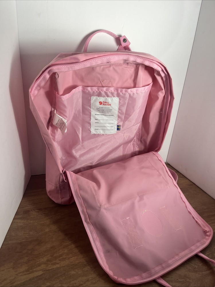Fjällräven Kanken Backpack Pink